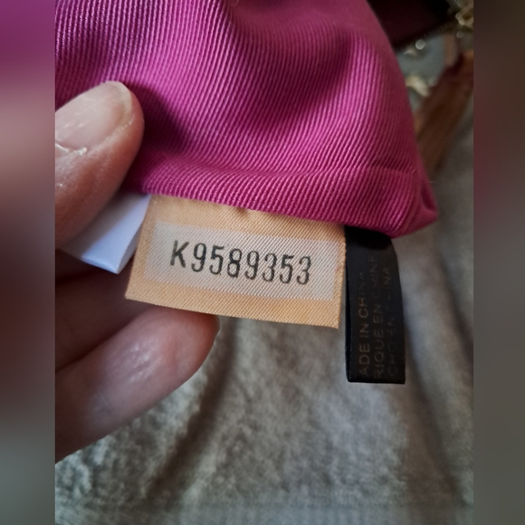 RARE Disney Parks Dooney & Bourke Pink Dog Clutch - Picture 8 of 11